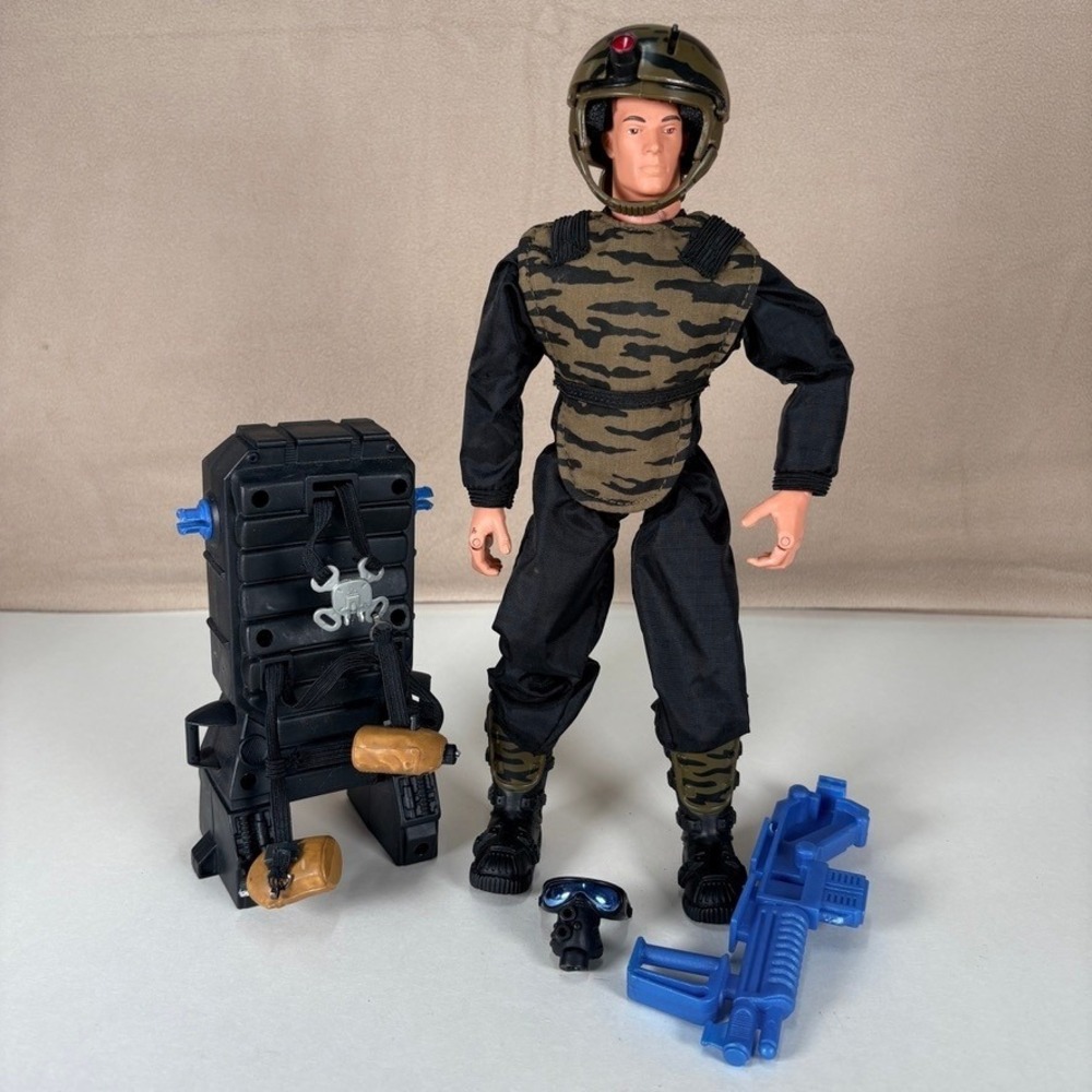 VTG Hasbro GI Joe 2001‎ Double Duty Operation Tiger Hawk Action Figure Set Loose